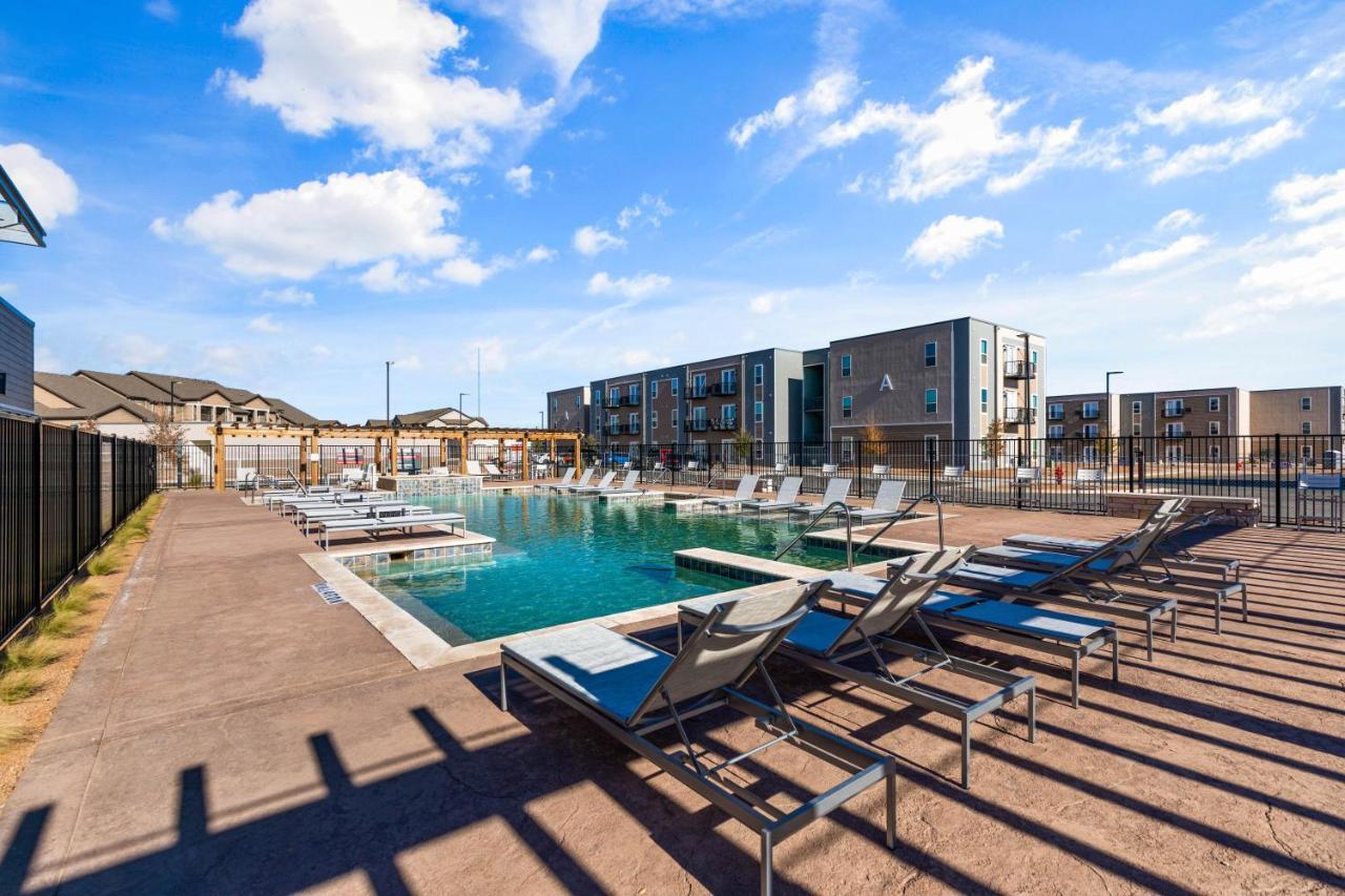 Flatz432 Apartments By Barsala Midland Exterior photo