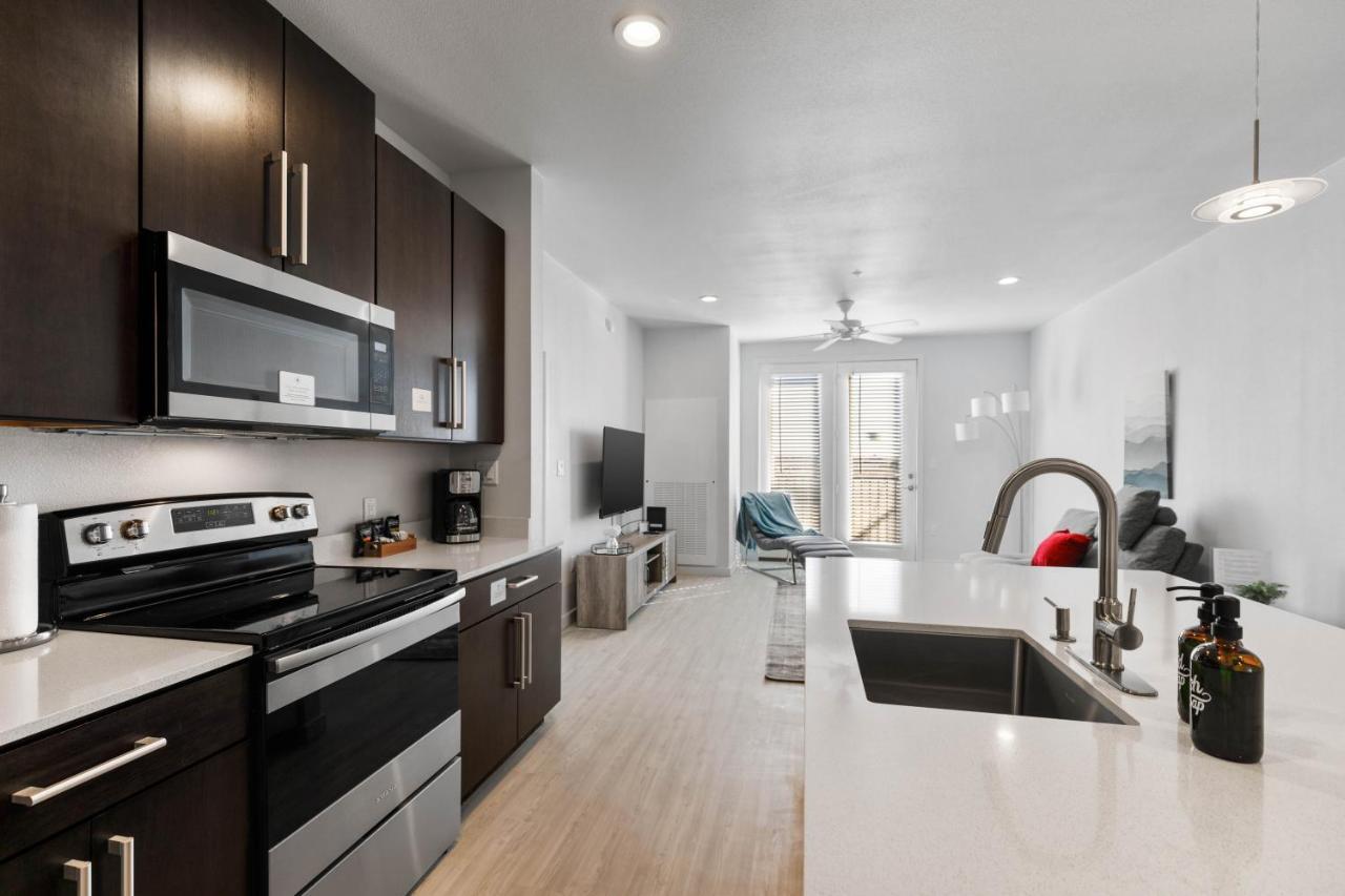 Flatz432 Apartments By Barsala Midland Exterior photo